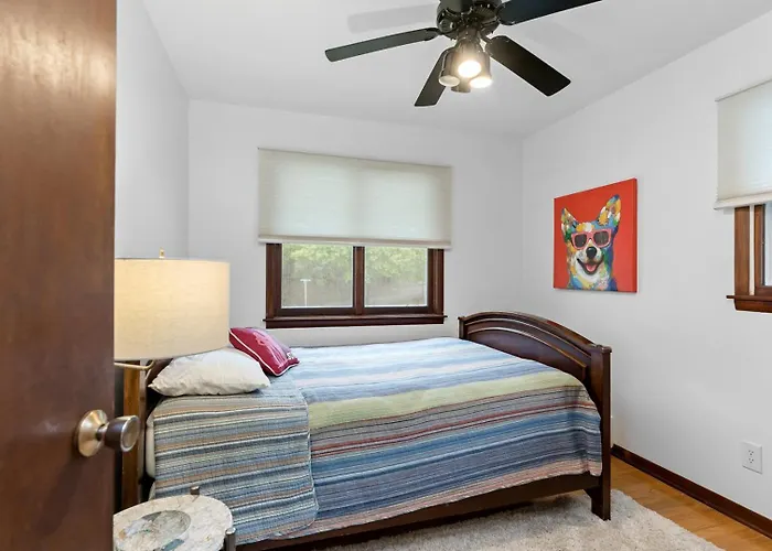 30 Day Rental In The Central Location Of Grand Haven