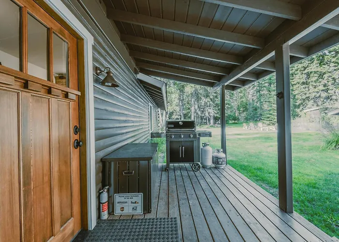 Spotted Bear Cabin - For 6
