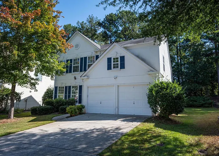 Pet-Friendly 3Br W Porch & Grill Weekday Deals