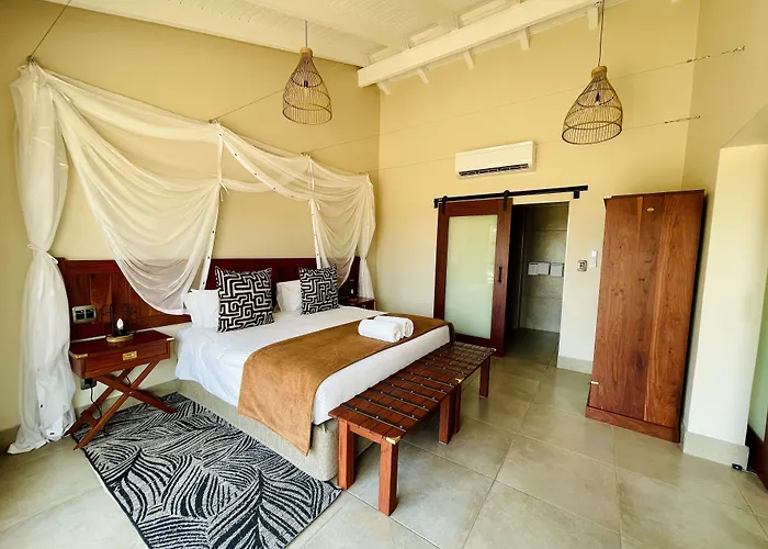 Hwange Safari Lodge