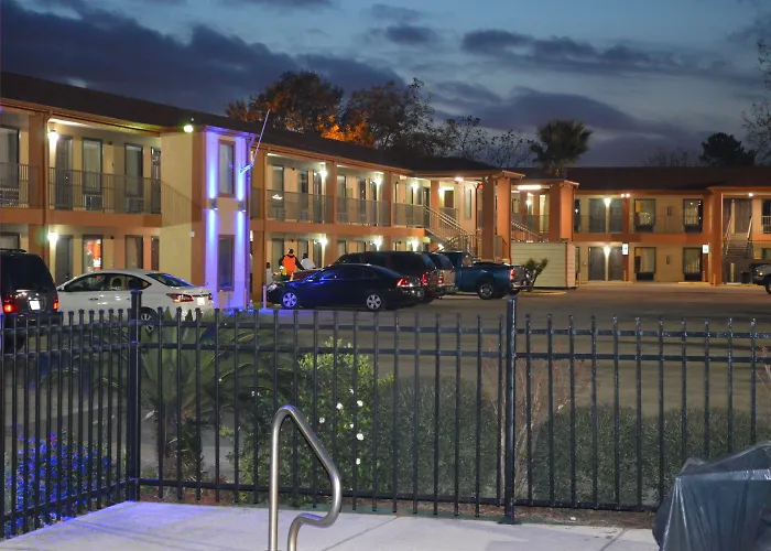Econo Lodge Lake Charles University Area