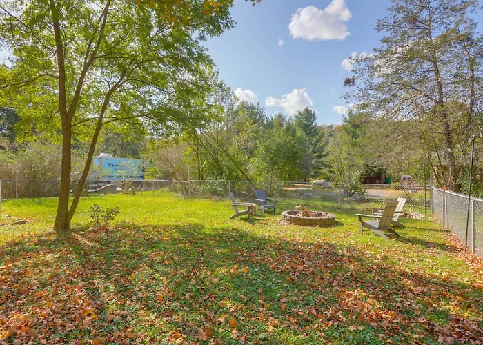 'The Trailhouse At Serendipity' In Taylor Falls