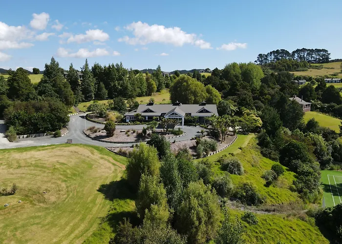 Woodhouse Mountain Lodge