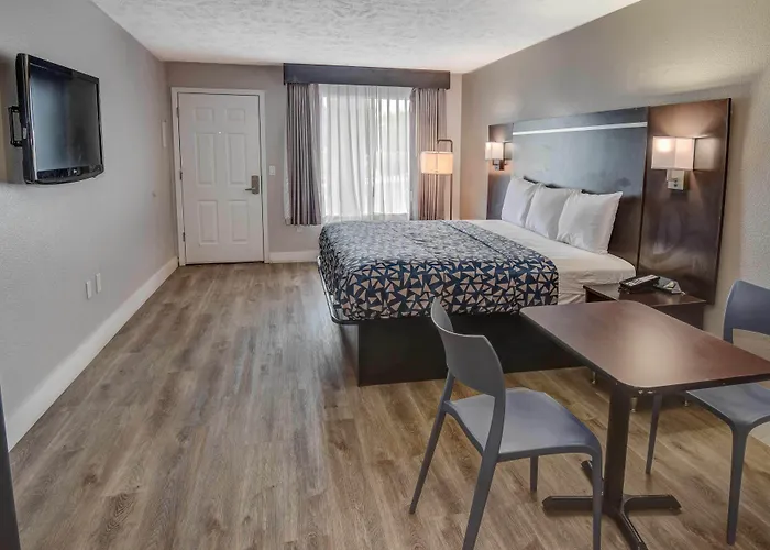 Econo Lodge Sevierville-Pigeon Forge On The River