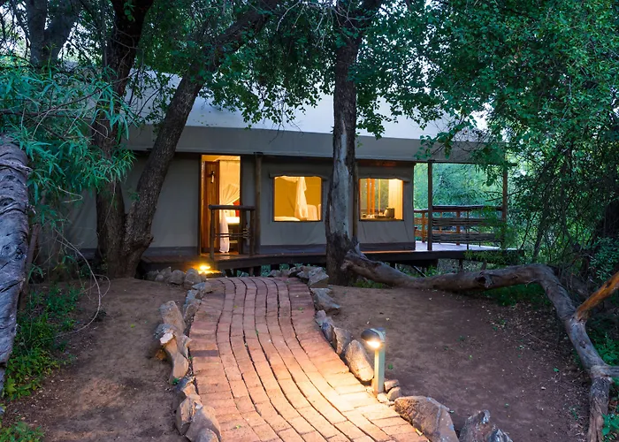 Aha Thakadu River Camp