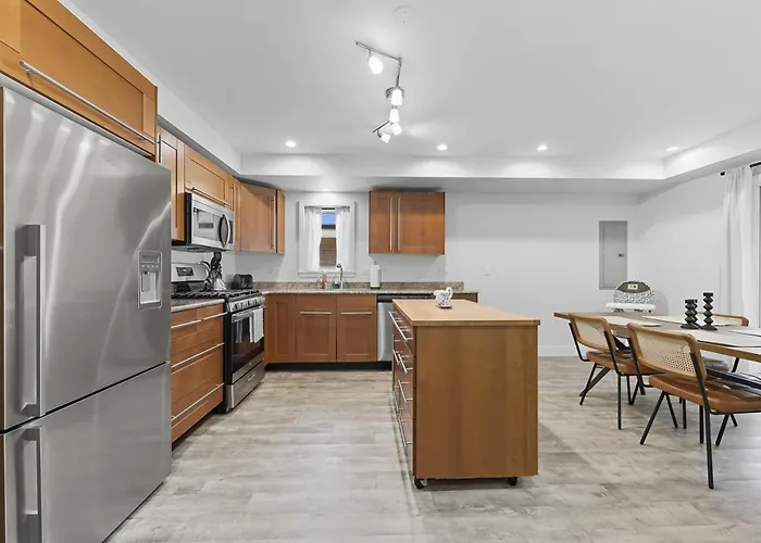 Bright Modern 3Bed 2,5Bath Evanston Home Withparking Home