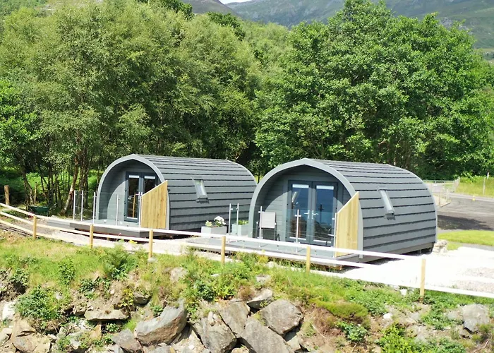 Loch Leven Pods