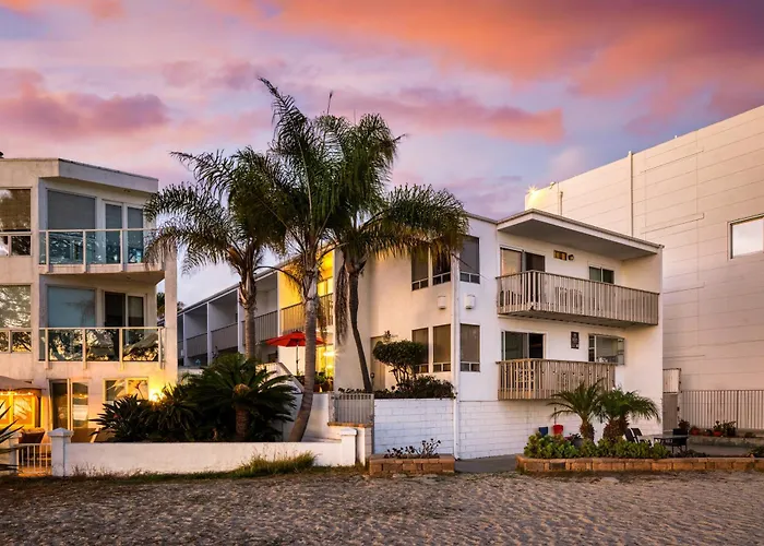 Beach Front Bungalow At Pacific Beach