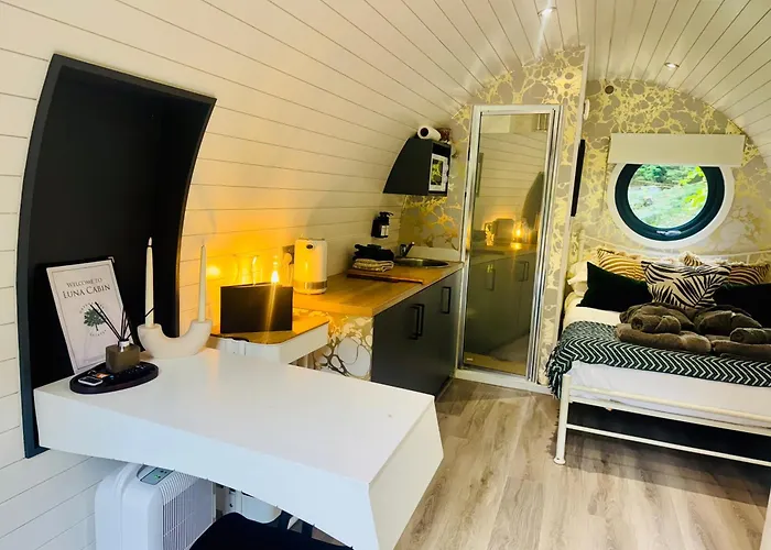 Hideaway Cottages - Greenacres Estates