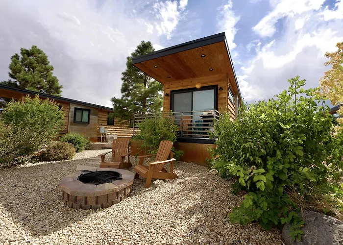 Escalante Escapes Star Lily- Bunk Escape