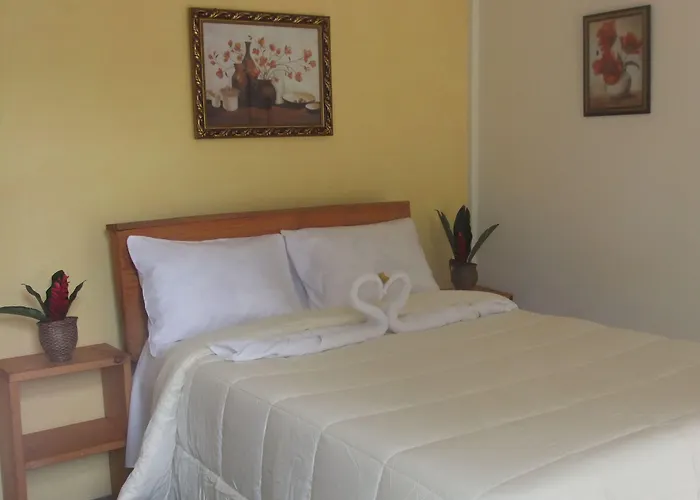 Serenity Lodges Dominica