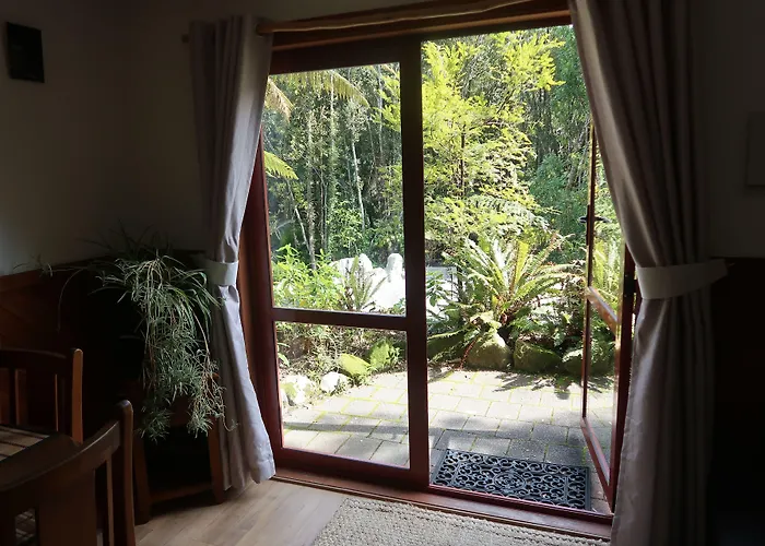 Te Nikau Retreat