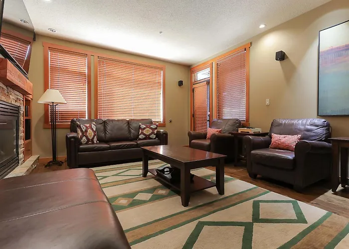Slalom Creek 2 Bedroom & Den