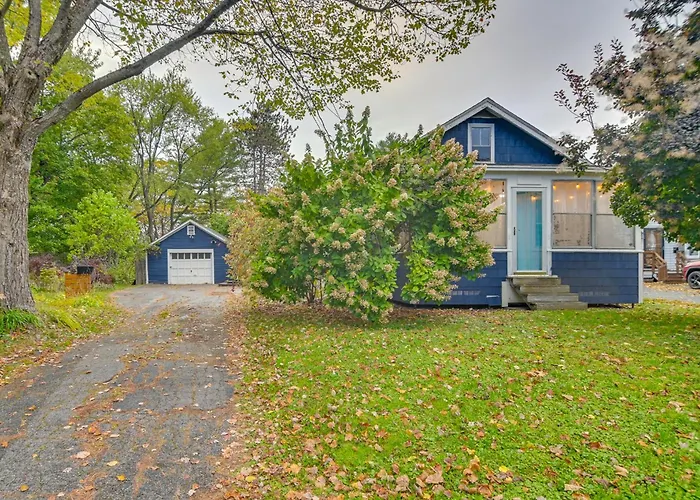 2 Mi To Colby College: Peaceful Home In Waterville