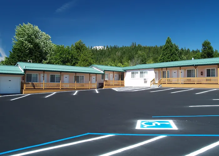Evergreen Lodge