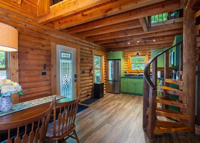 New Hot Tub - Diamond Creek Cabin Sleeps Up To 6