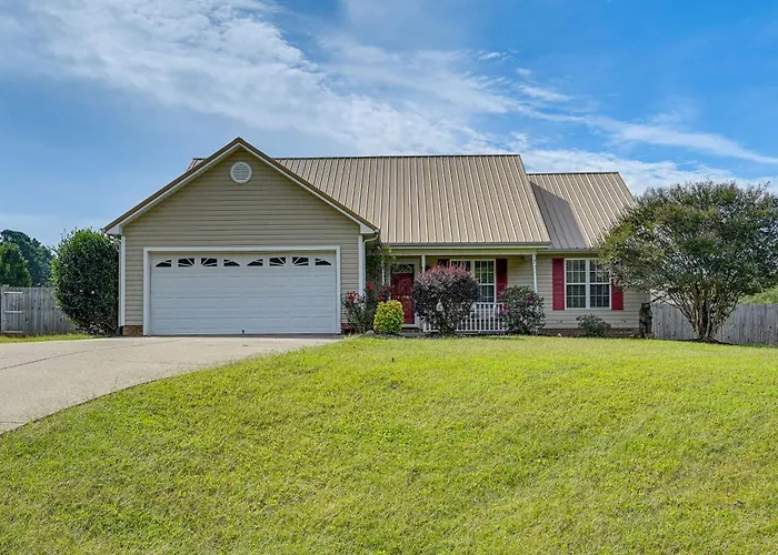 Wine & Bbq Trail Fun: Home W/ Hot Tub In Lexington