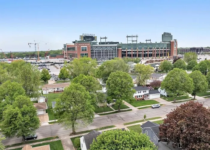 Lambeau Views! Walk To Titletown District & Resch