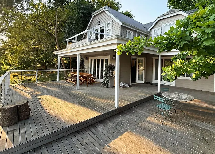 Clementine Cottage