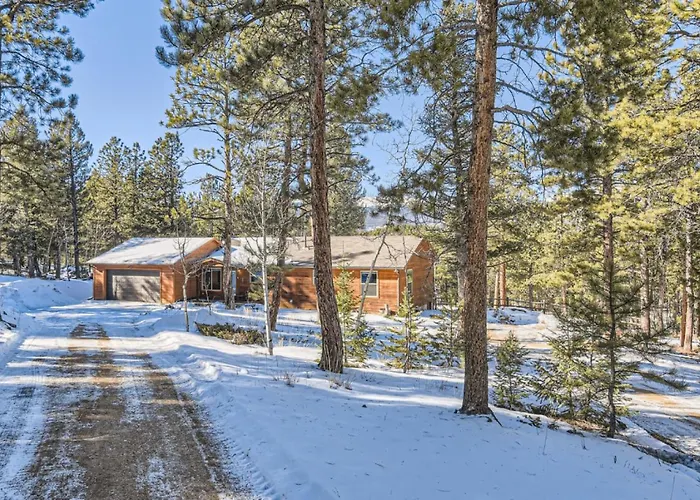 Serene 3Br Cabin By Deer Creek: Hot Tub & Fast Wifi