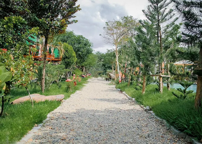 Nam Garden Lodge