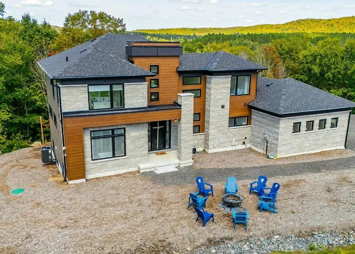 Northern Light Retreat|Hottub|Sauna|Gamesroom