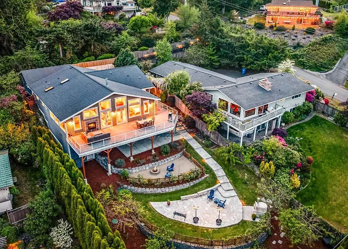 Escape To Gig Harbor'S Most Charming Hideaway