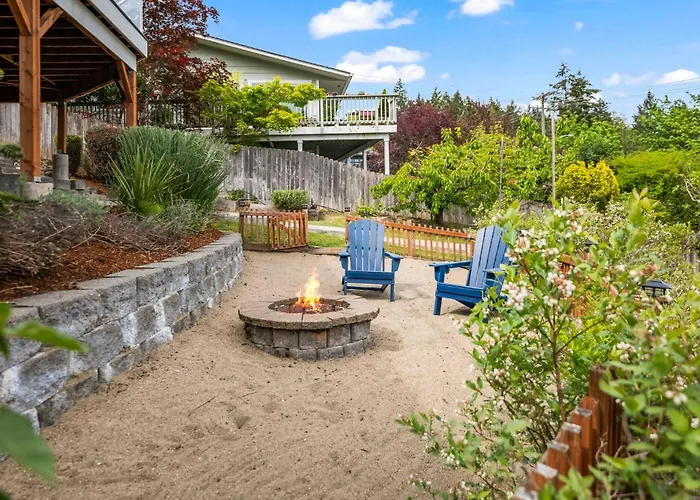 Escape To Gig Harbor'S Most Charming Hideaway