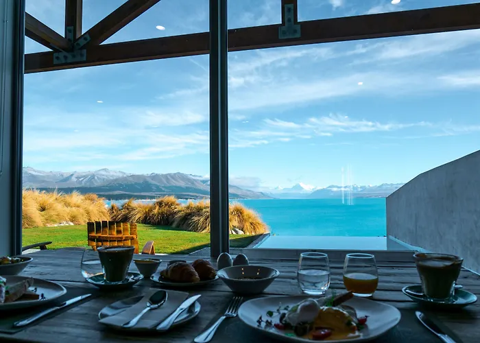Lakestone Lodge