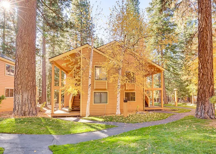 Lake Tahoe Corner Condo W/ Hot Tub, Beaches Nearby