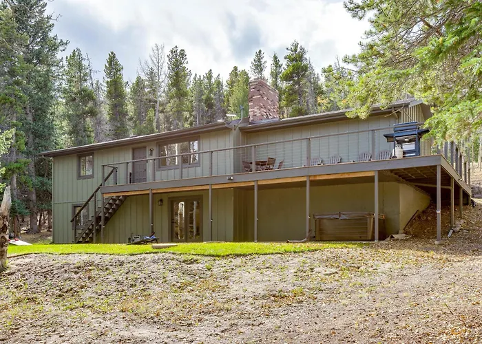 Hot Tub + Game Room: Peaceful Retreat In Evergreen
