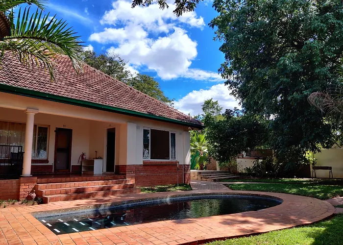 Livingstone Lodge