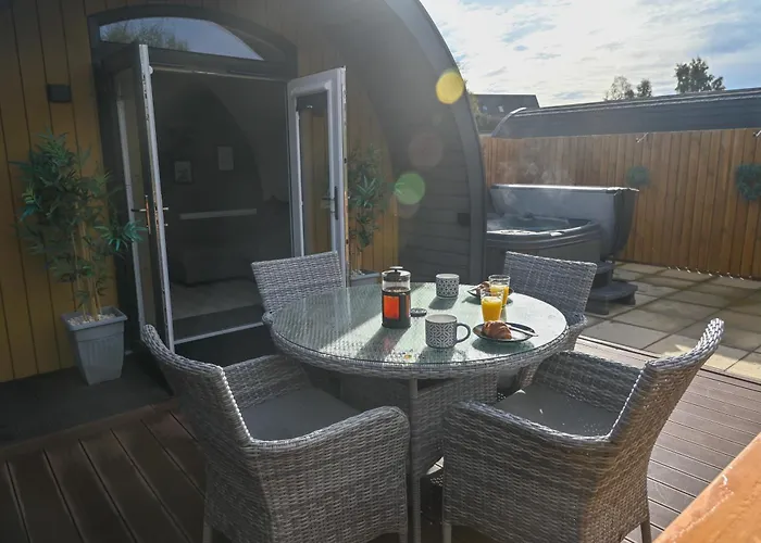 Newmore Highland Pods With Hot Tubs On Nc500