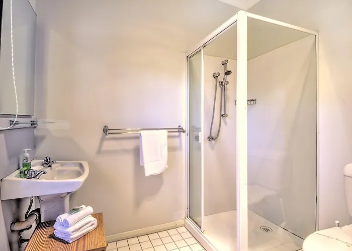 Cove Beach Apartment 1