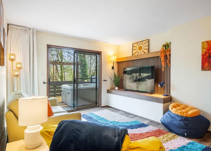 Perch - Uplake Forest Retreat
