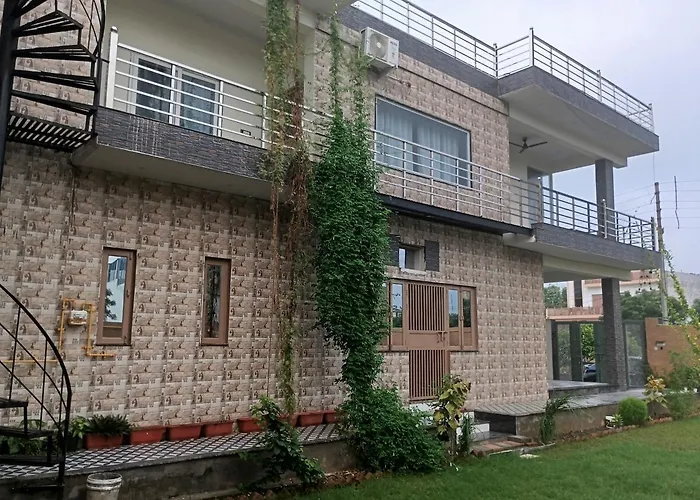 Geeta Villa Vrindavan