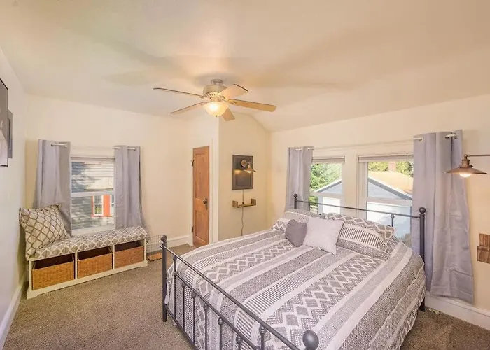 Downtown Lawrence University - Edge Of Campus Perfect For Families