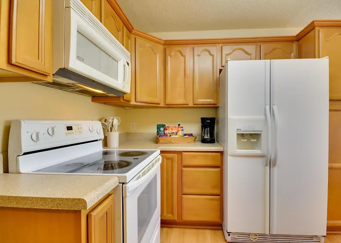 Peaceful & Convenient Country Retreat In Lexington