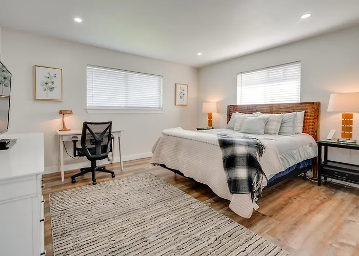 Yakima Wine Country Haven: Near Hiking & Fishing!