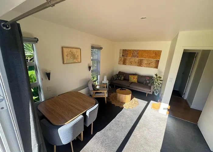 Wheatstone Hideaway