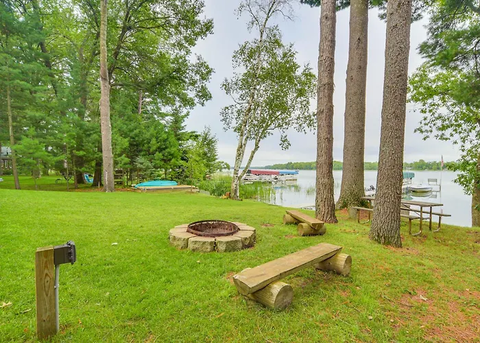 Boat Dock, Bbq & Fireside Fun: Clam Lake Cabin