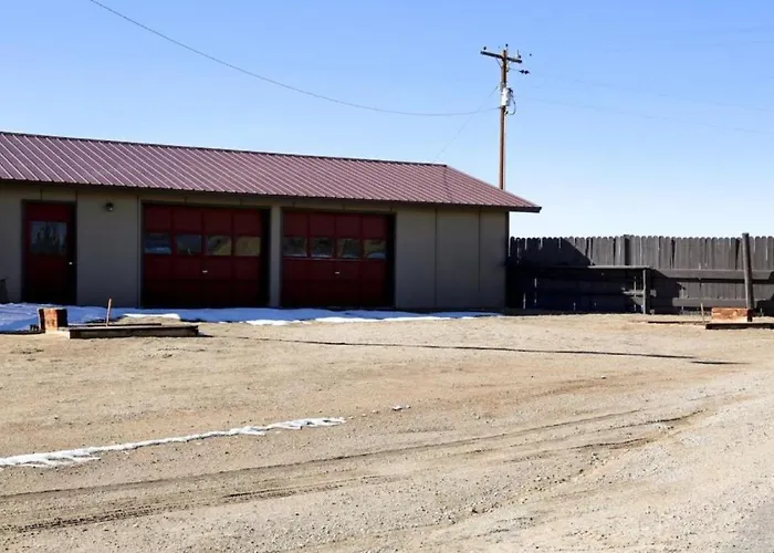 Amazing Retreat Ideal For Families Or Groups In Saratoga, Wyoming