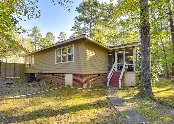Peaceful Retreat! Carolina Trace Home W/ Porch