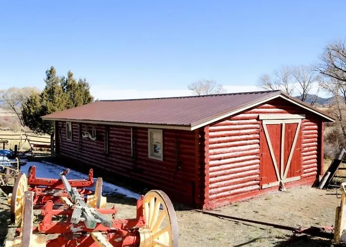 Amazing Retreat Ideal For Families Or Groups In Saratoga, Wyoming