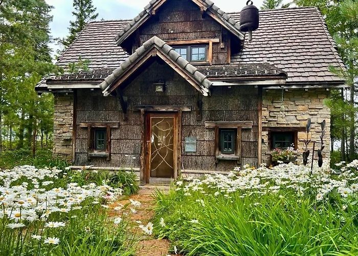 Anam Cara Cabin