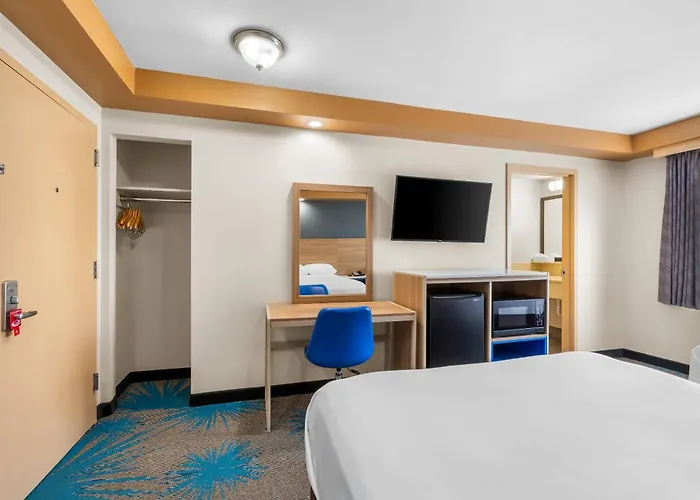 Econo Lodge Woodbridge
