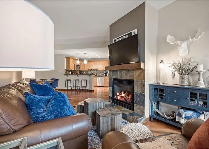 Ridgeview Loft - Top Floor 2 Bed 2 Bath, Amazing Views