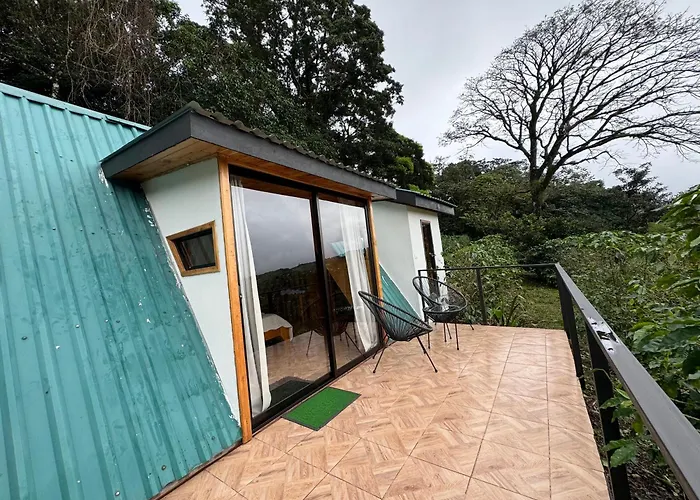 Tityra Lodge