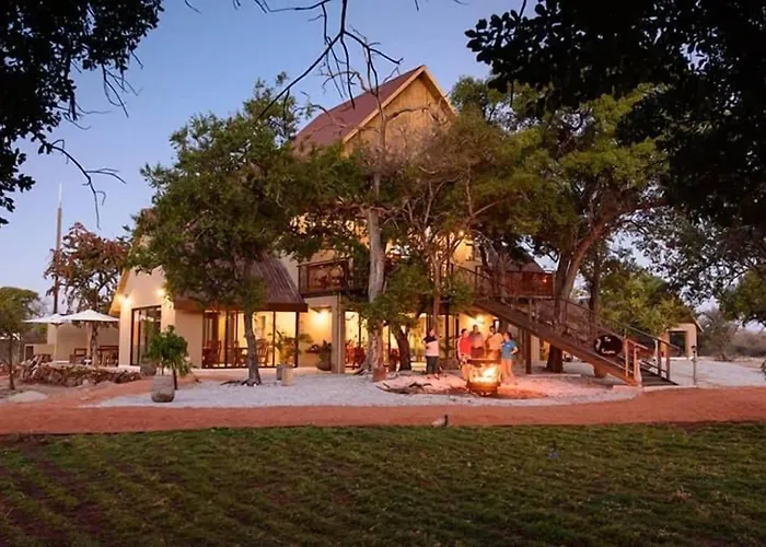 Callies Game Lodge Safaris