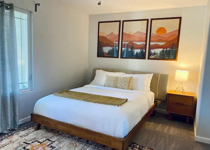 Mountain Escape, Yosemite South Gate House With Hot Tub, Views & Game Room, Near Town